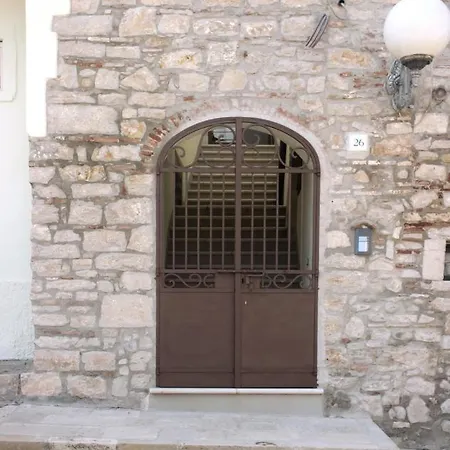 Al Gravattone Venosa